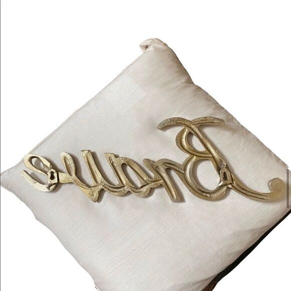 “Brave” solid metal gold painted sign *room decor* - Picture 2 of 3
